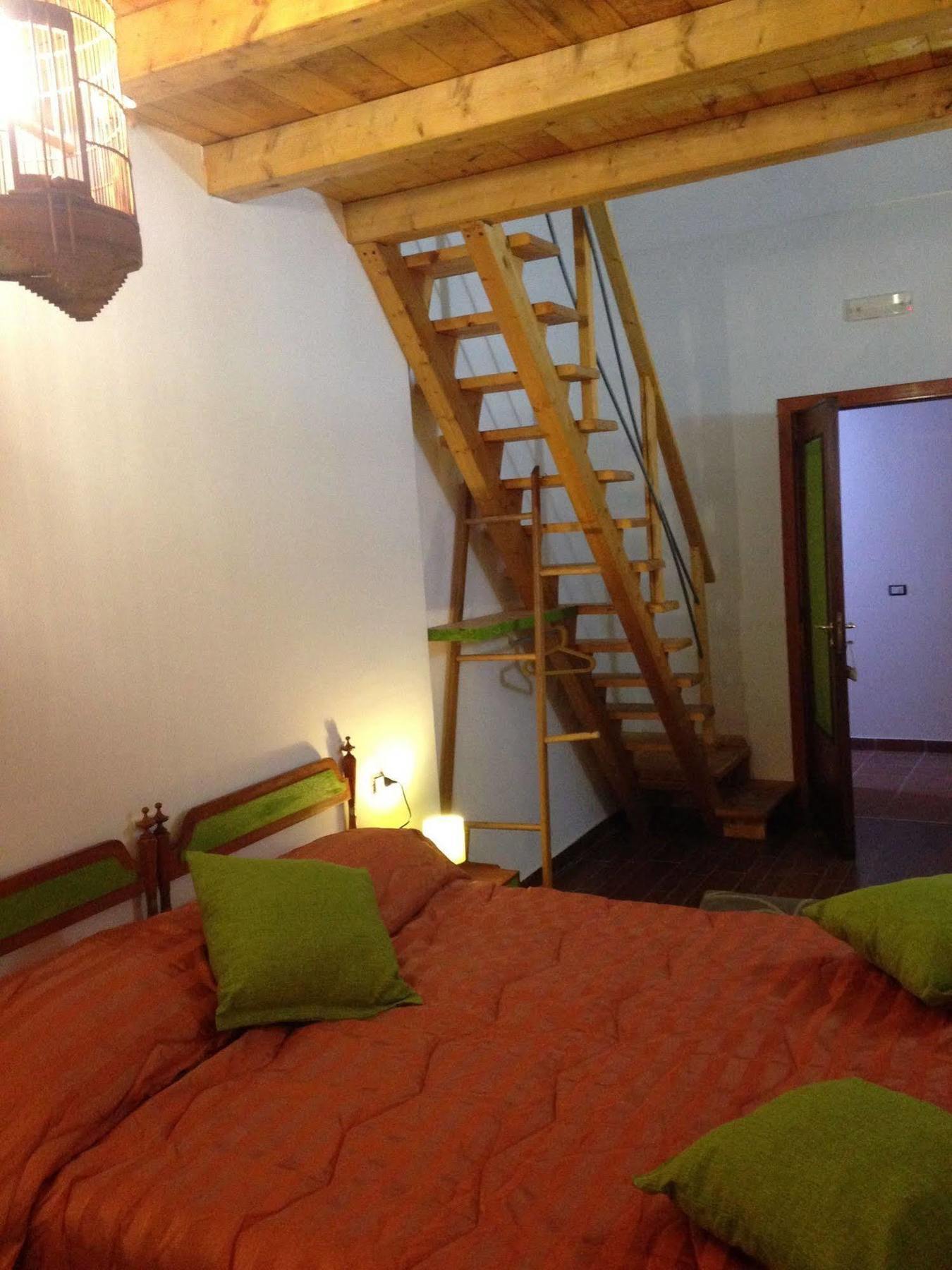 B&B Pompeilog 토레 안눈치아타 외부 사진